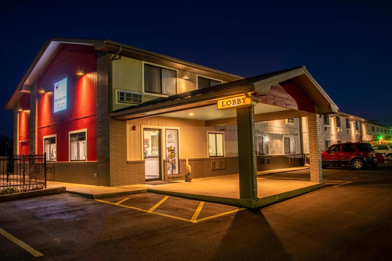 Hilltop Inn & Suites Grove Extérieur photo