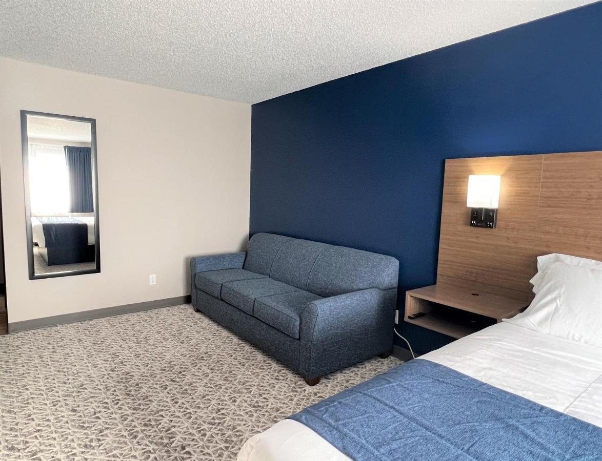 Hilltop Inn & Suites Grove Extérieur photo