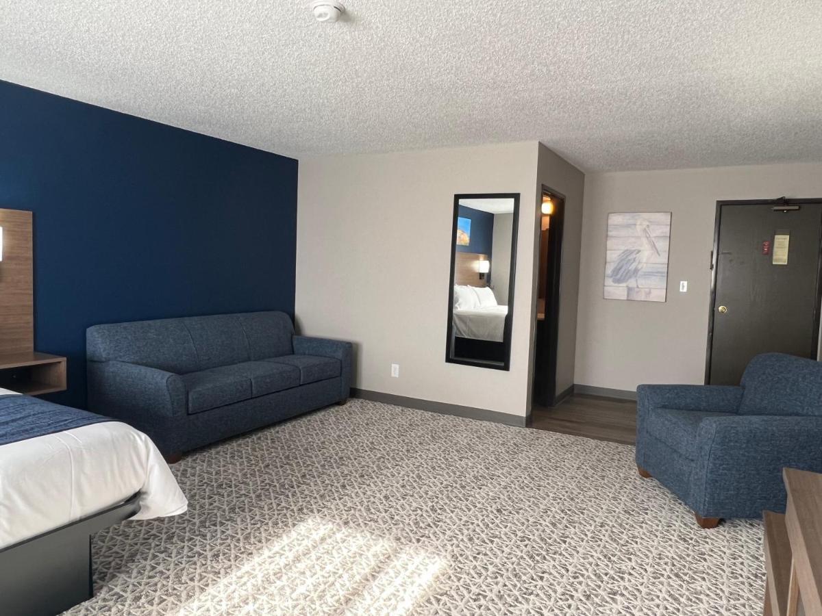 Hilltop Inn & Suites Grove Extérieur photo